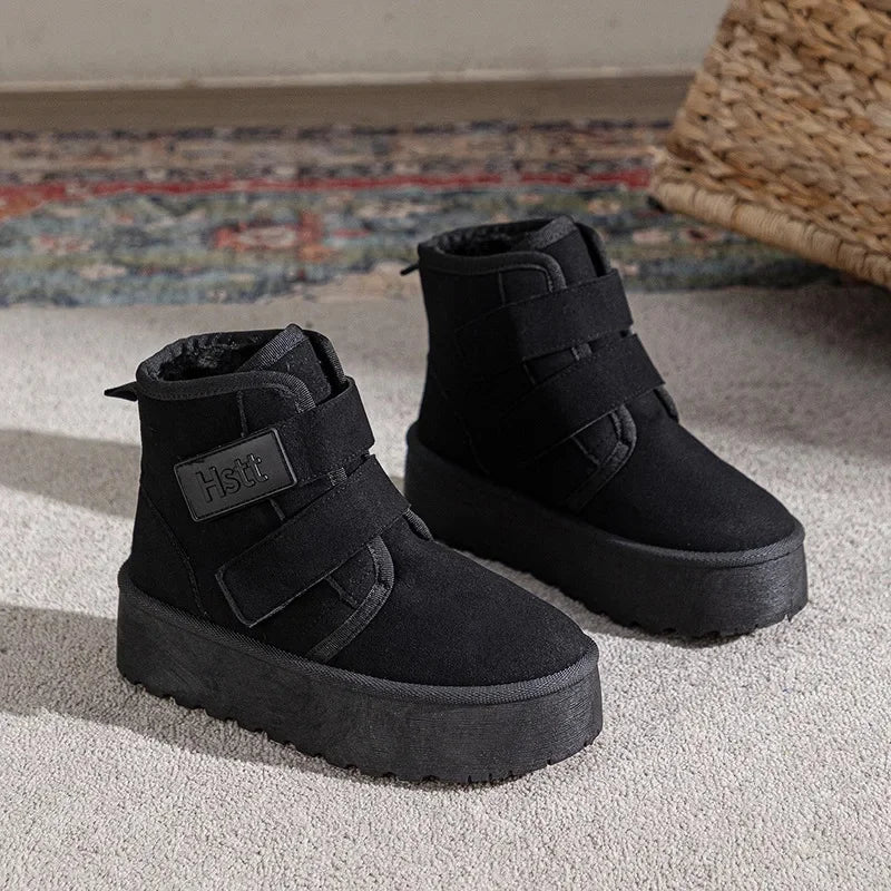 Bota Feminina Curta Forrada com Algodão Térmico – (Promoção de Inverno 2026)