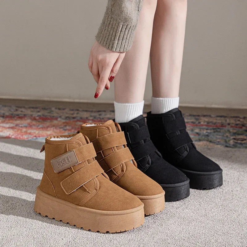 Bota Feminina Curta Forrada com Algodão Térmico – (Promoção de Inverno 2026)