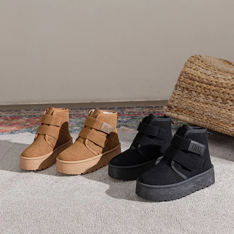 Bota Feminina Curta Forrada com Algodão Térmico – (Promoção de Inverno 2026)